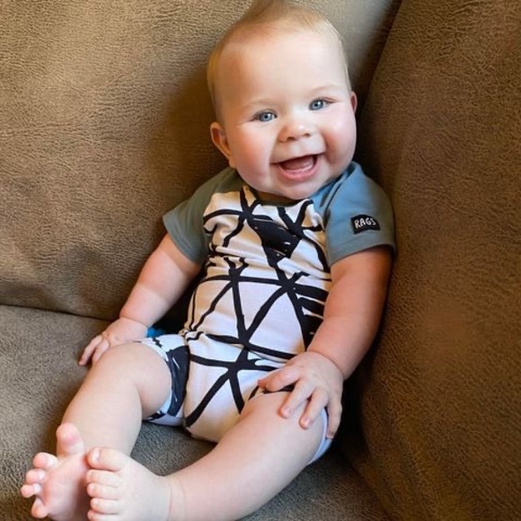 Meet your Posher, Laken - Picture 1 of 1